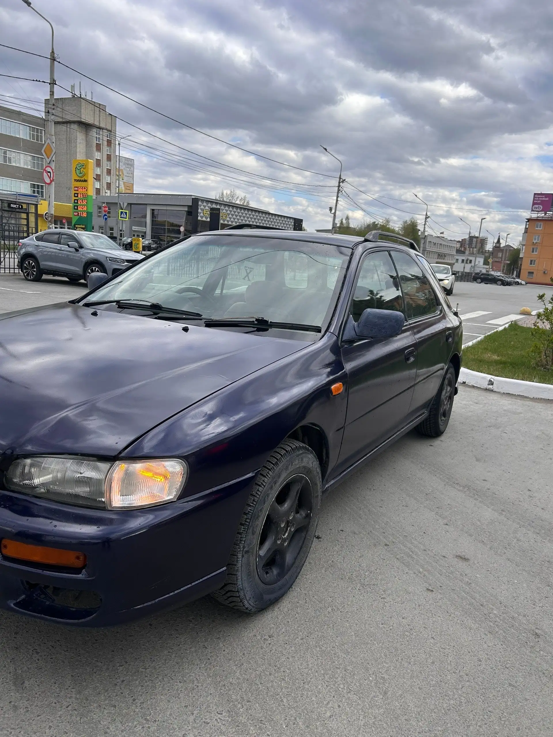 Продам Subaru Impreza передний привод - Авто в Омск