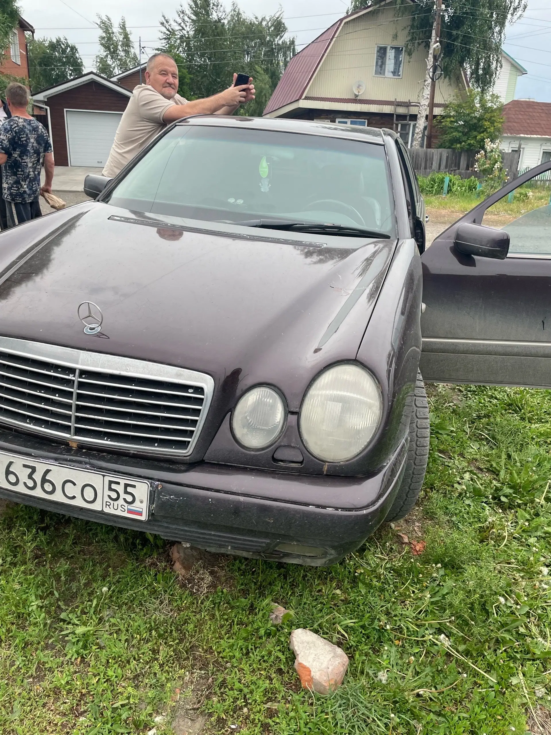 Продажа автомобиля 1998 года - Авто в Омск