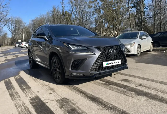 Лексус NX 2018, F-Sport, полный привод - Автоэлектроника в Омск