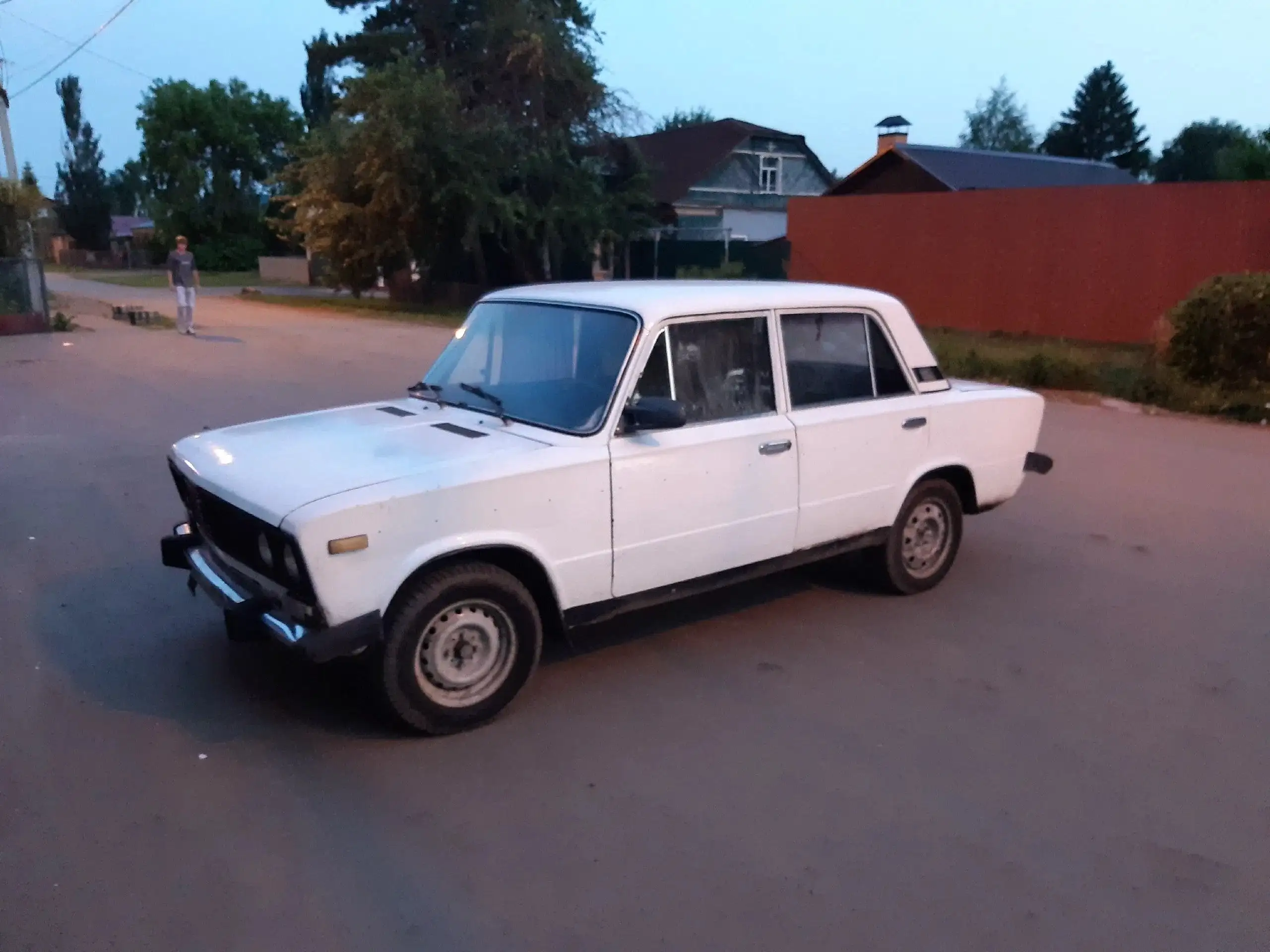2106 1998 года в хорошем состоянии - Авто в Омск
