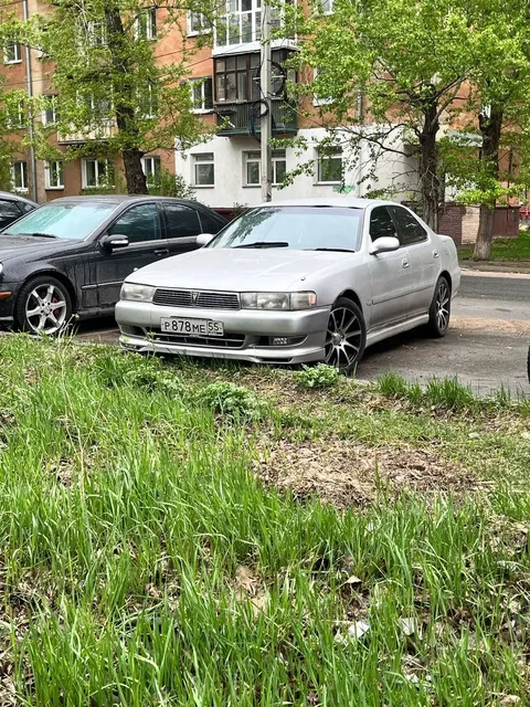 Продам обменяю нужно вкладыши поменять - Автоэлектроника в Омск