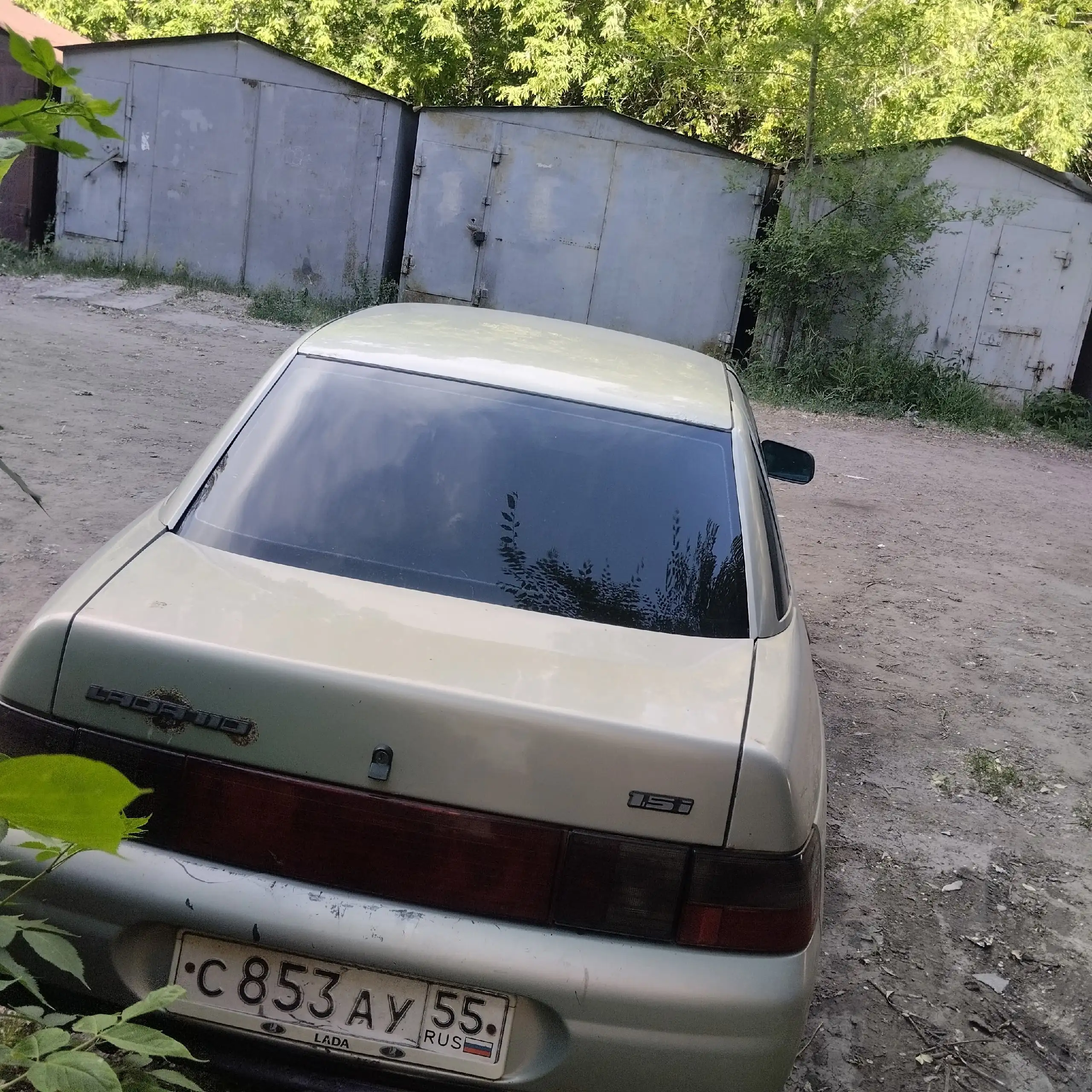 Автомобиль 2002 года на ходу - Легковые автомобили (Авто) в Омск