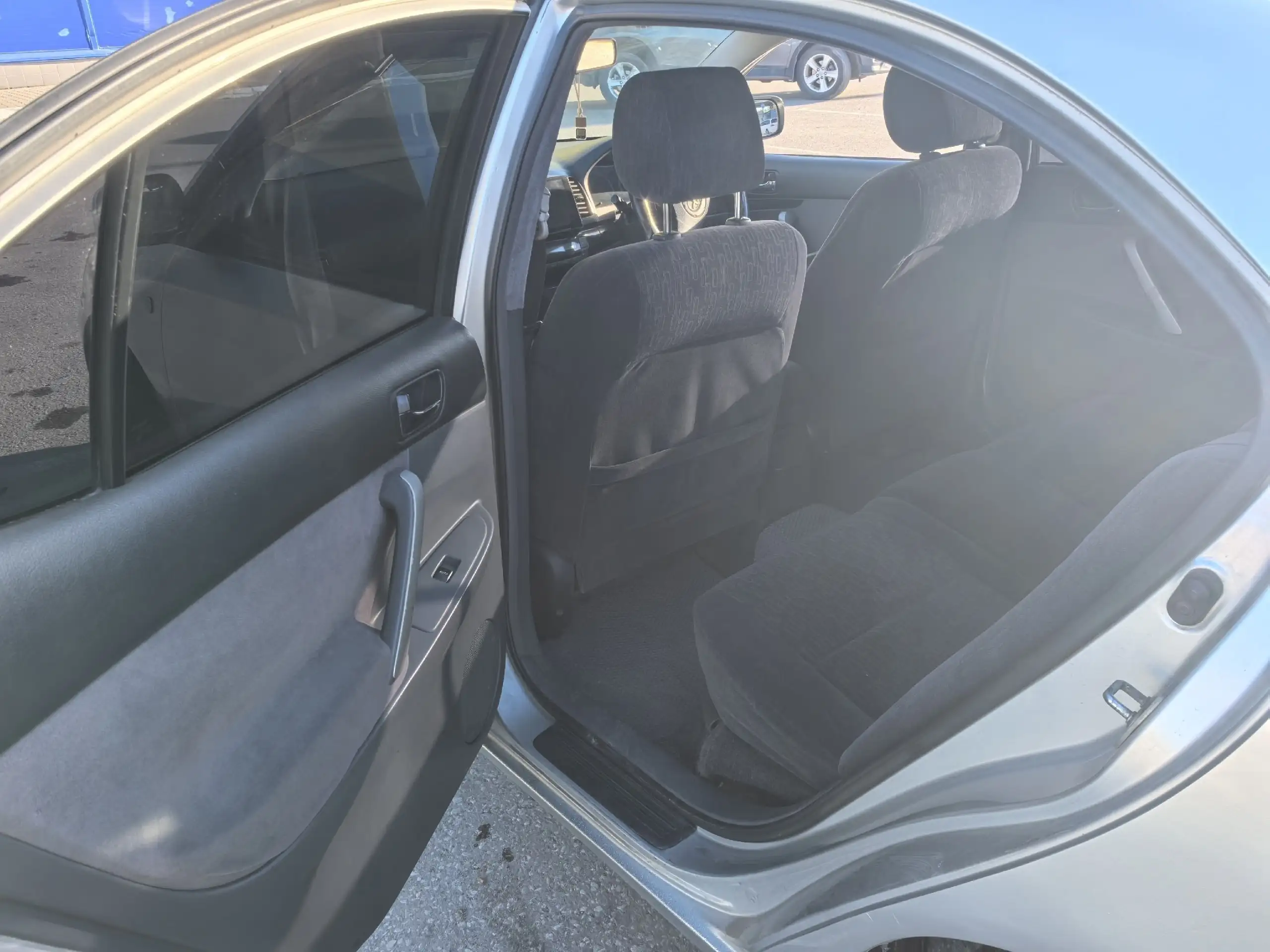Продам Toyota - Легковые автомобили (Авто) в Омск