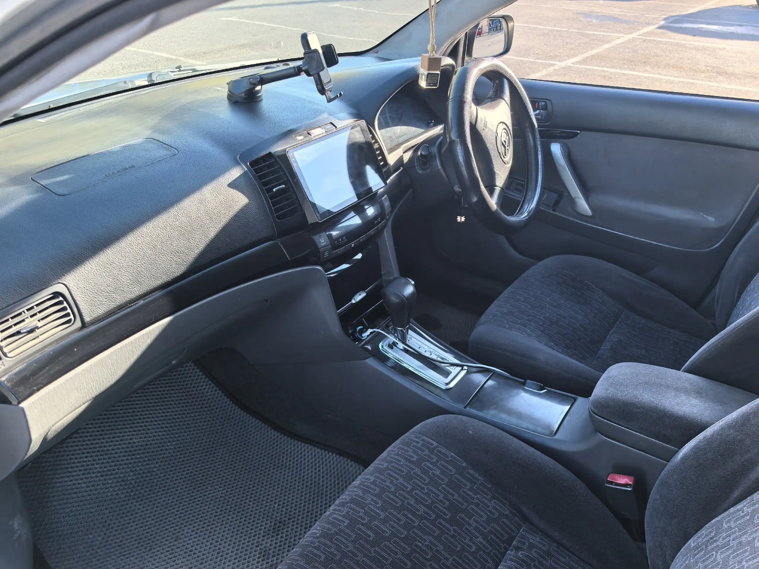 Продам Toyota - Легковые автомобили (Авто) в Омск