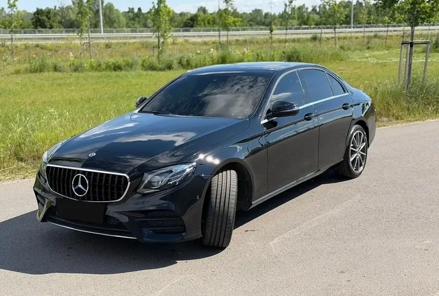 Mercedes-Benz E-Class 2017 - Мотоциклы и квадроциклы в Омск