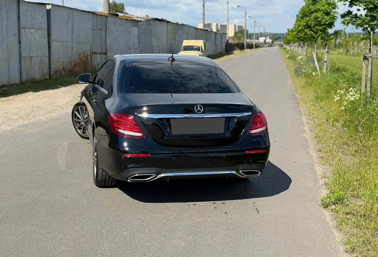 Mercedes-Benz E-Class 2017 - Авто в Омск