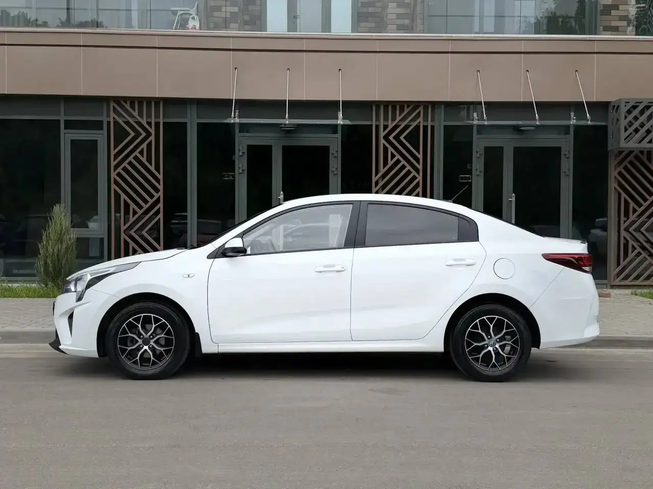 KIA Rio 2021 - Легковые автомобили (Авто) в Казань