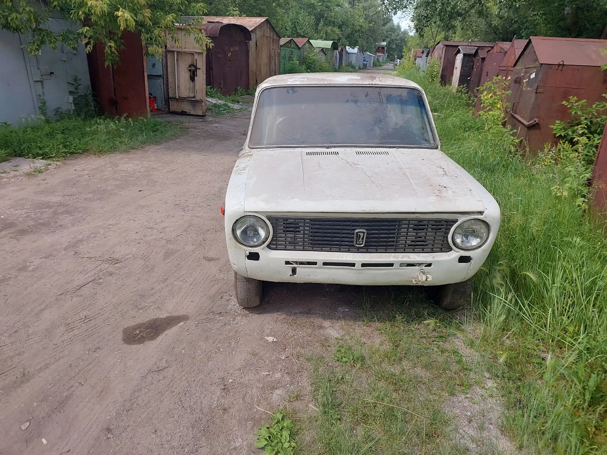 ВАЗ 2101 1974 года на запчасти - Запчасти (Авто) в Омск