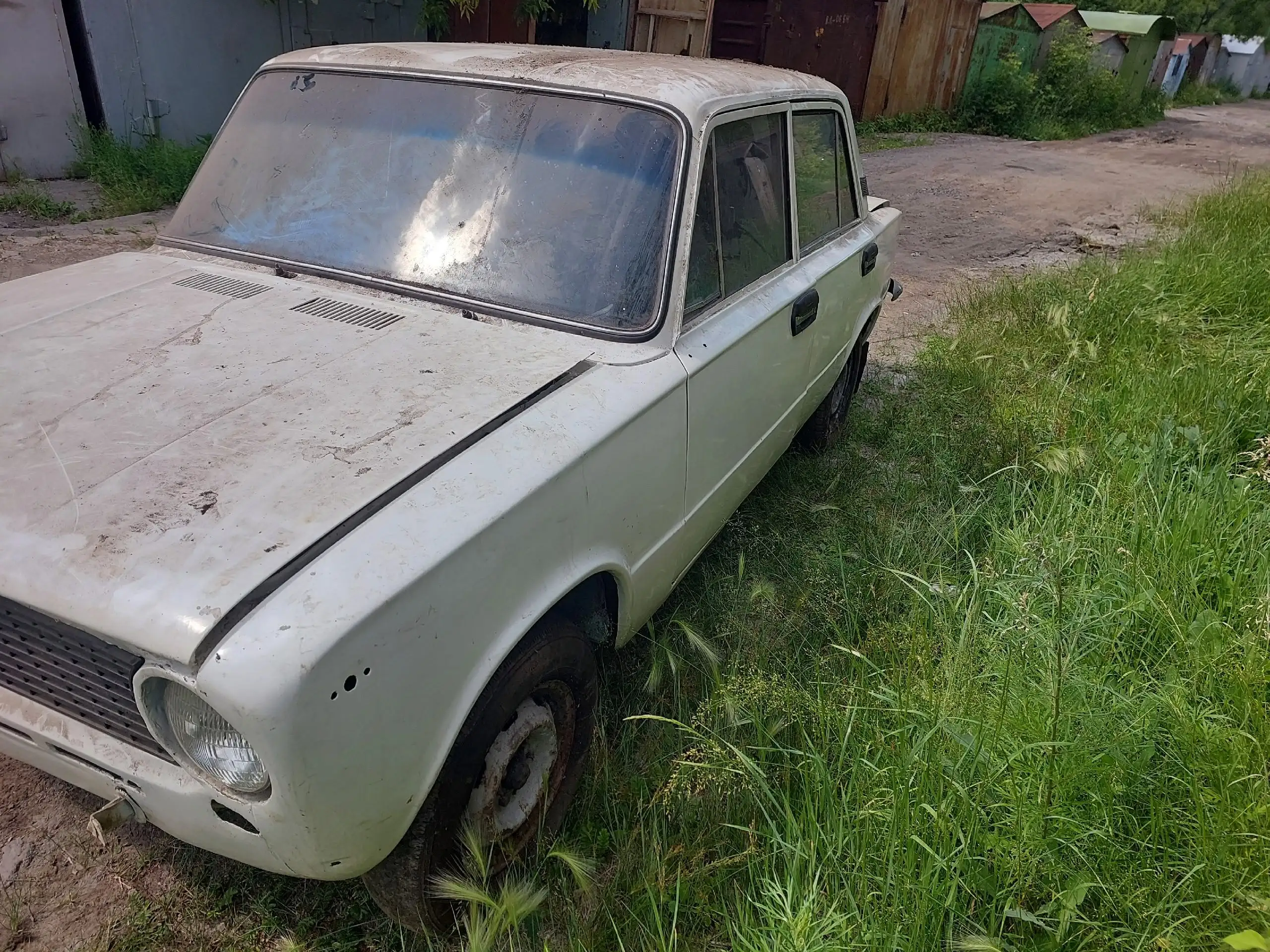 ВАЗ 2101 1974 года на запчасти - Запчасти (Авто) в Омск