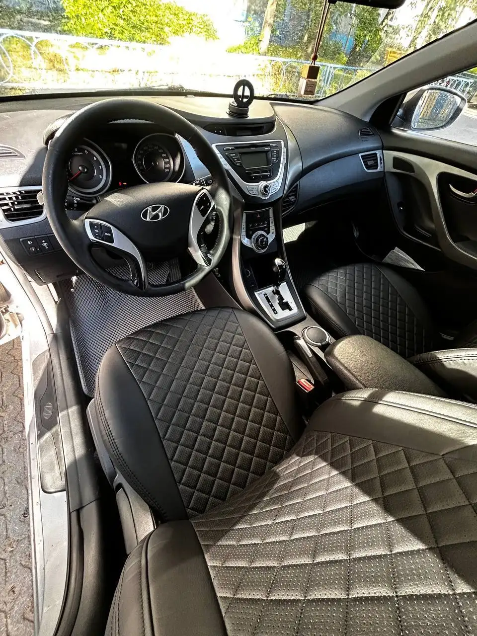Hyundai Elantra 2011 - Авто в Чебоксары