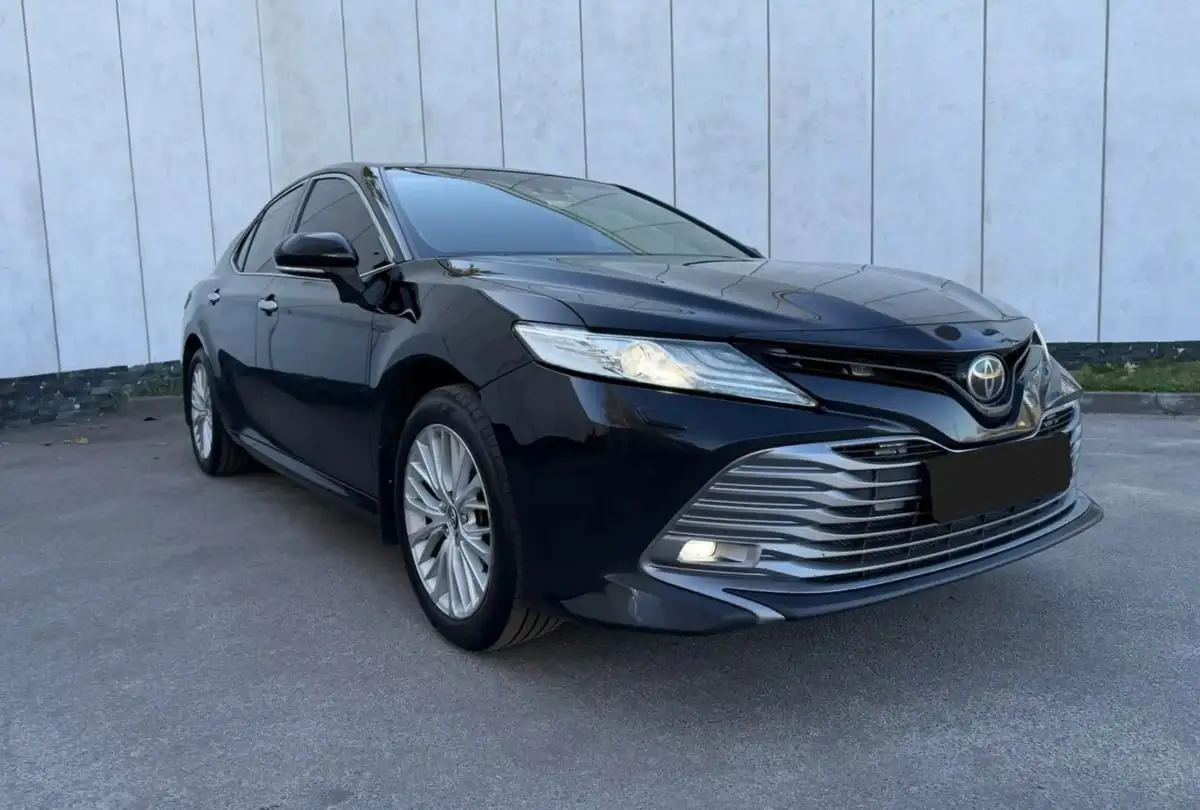 Toyota Camry 2018 - Легковые автомобили (Авто) в Омск