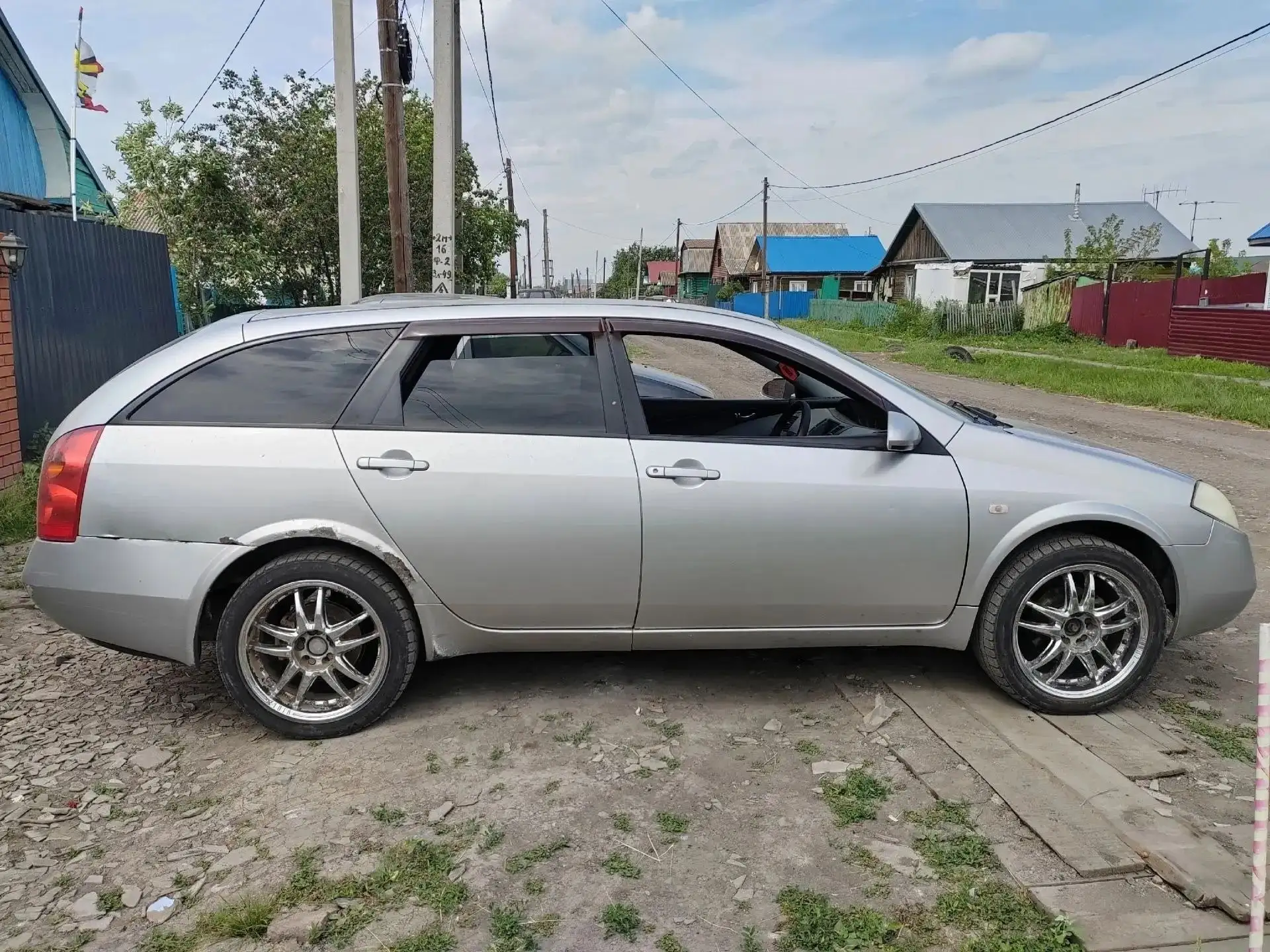 Nissan Primera 2003 на газу - Легковые автомобили (Авто) в Омск