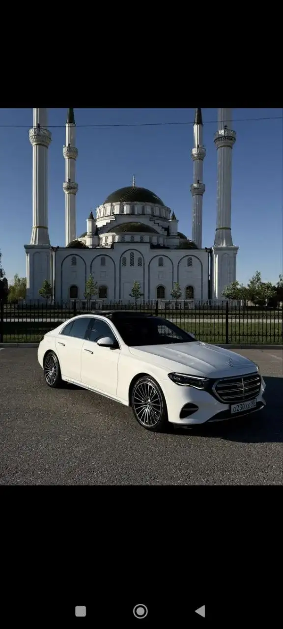 Mercedes-Benz E300 4MATIC 2025 - Легковые автомобили (Авто) в Омск