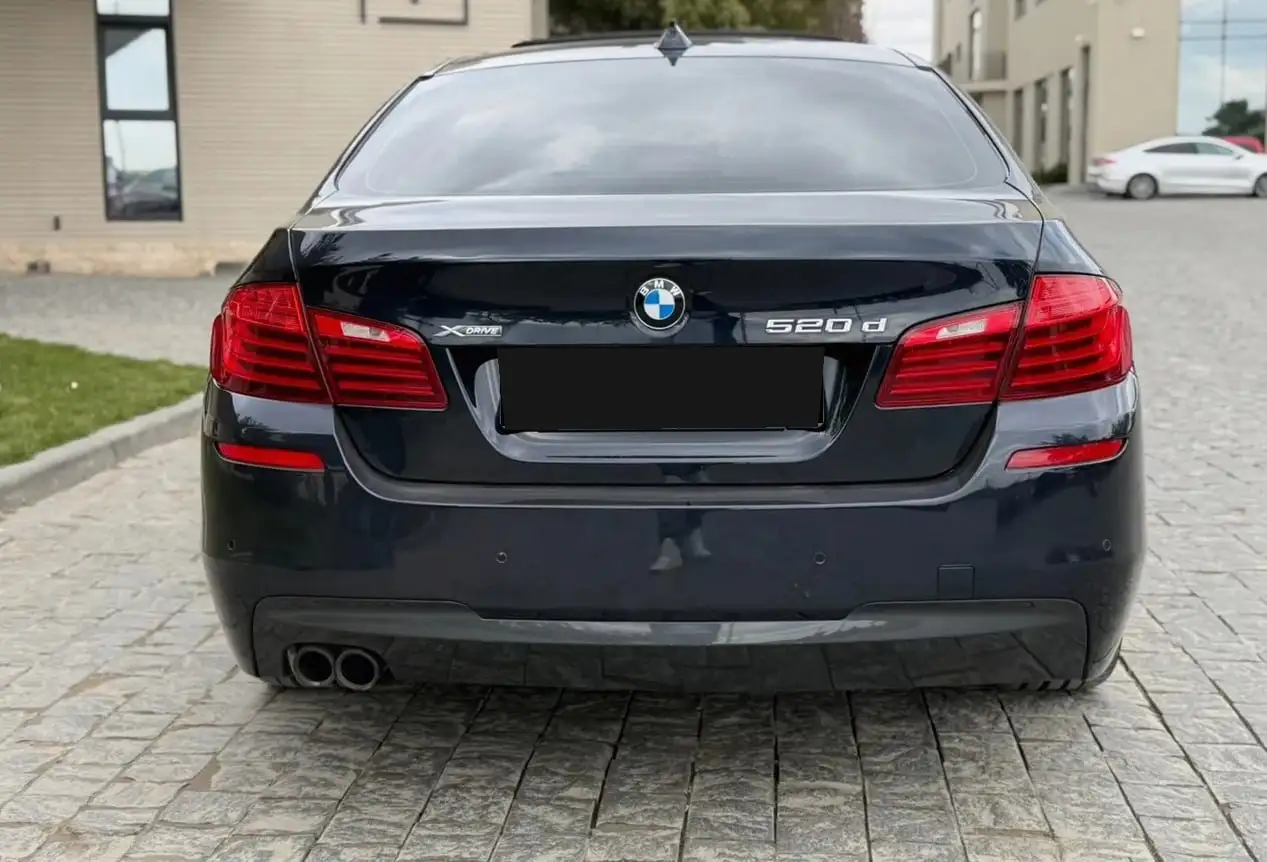 BMW 5 Series F10 2016 - Легковые автомобили (Авто) в Омск