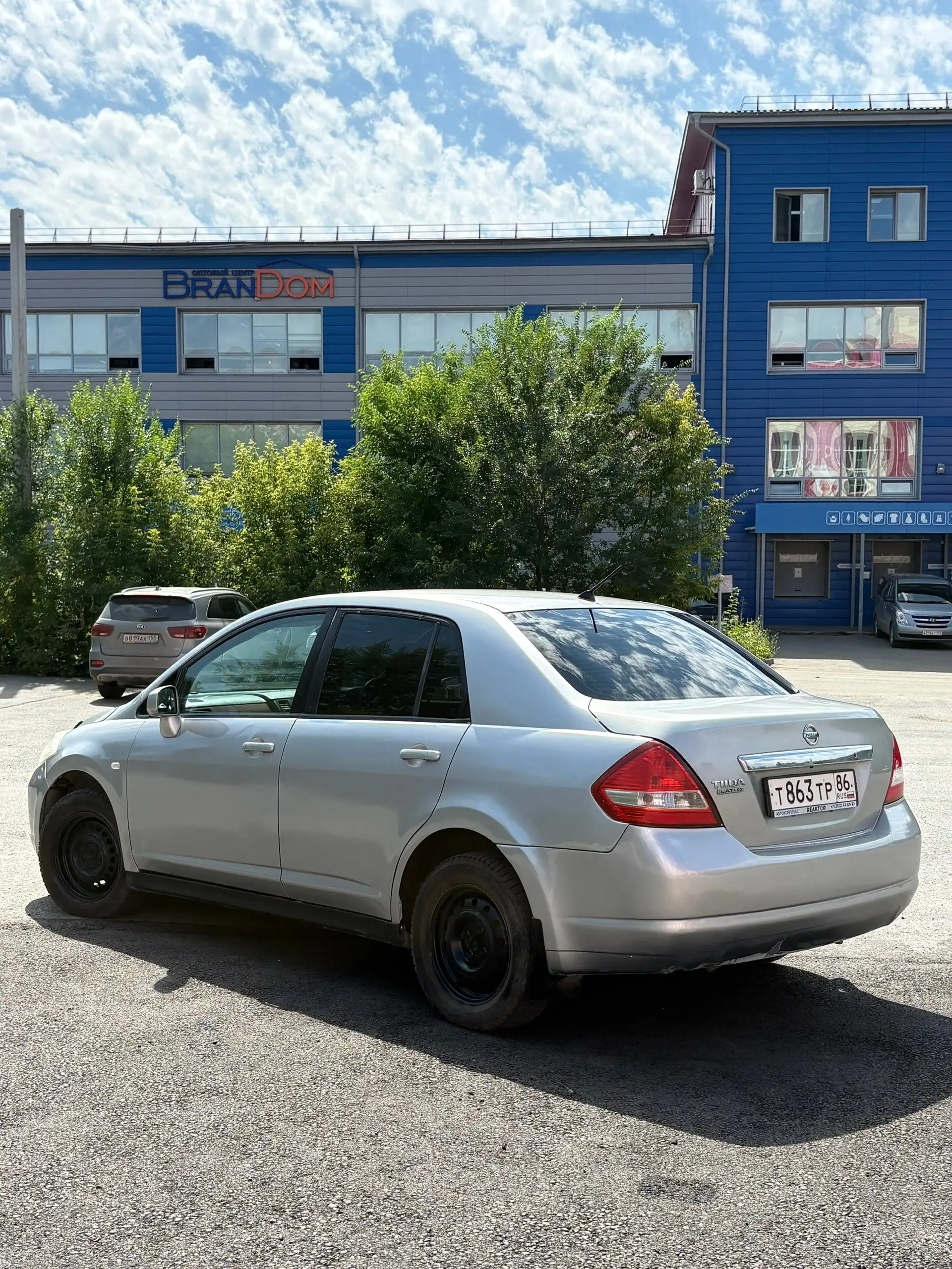 Nissan Tiida Latio 2006 - Легковые автомобили (Авто) в Омск