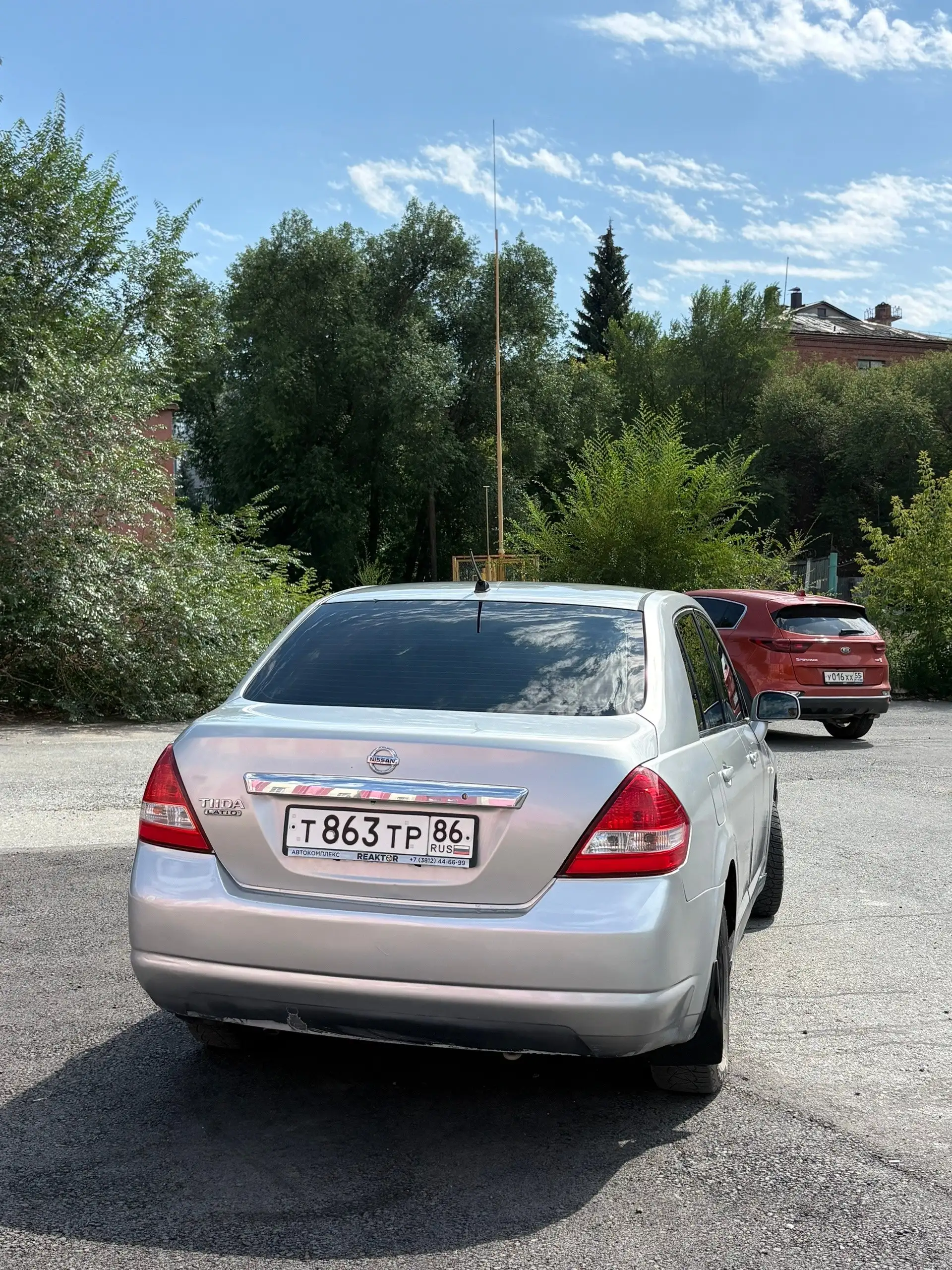 Nissan Tiida Latio 2006 - Легковые автомобили (Авто) в Омск