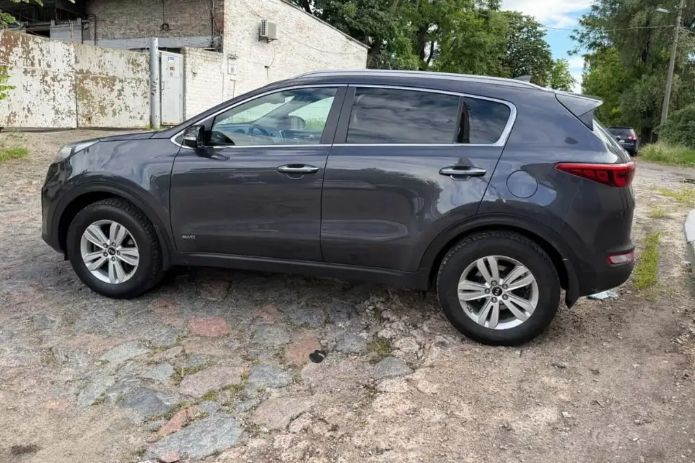 Kia Sportage 2017 в отличном состоянии - Внедорожники и кроссоверы (Авто) в Омск