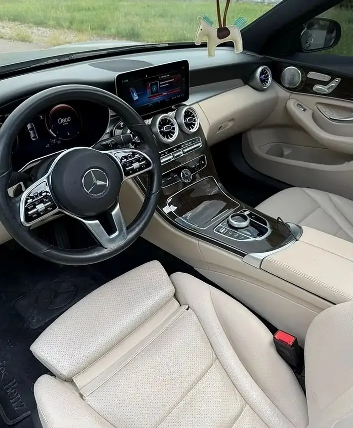 Mercedes-Benz C-Class 2019 - Легковые автомобили (Авто) в Омск