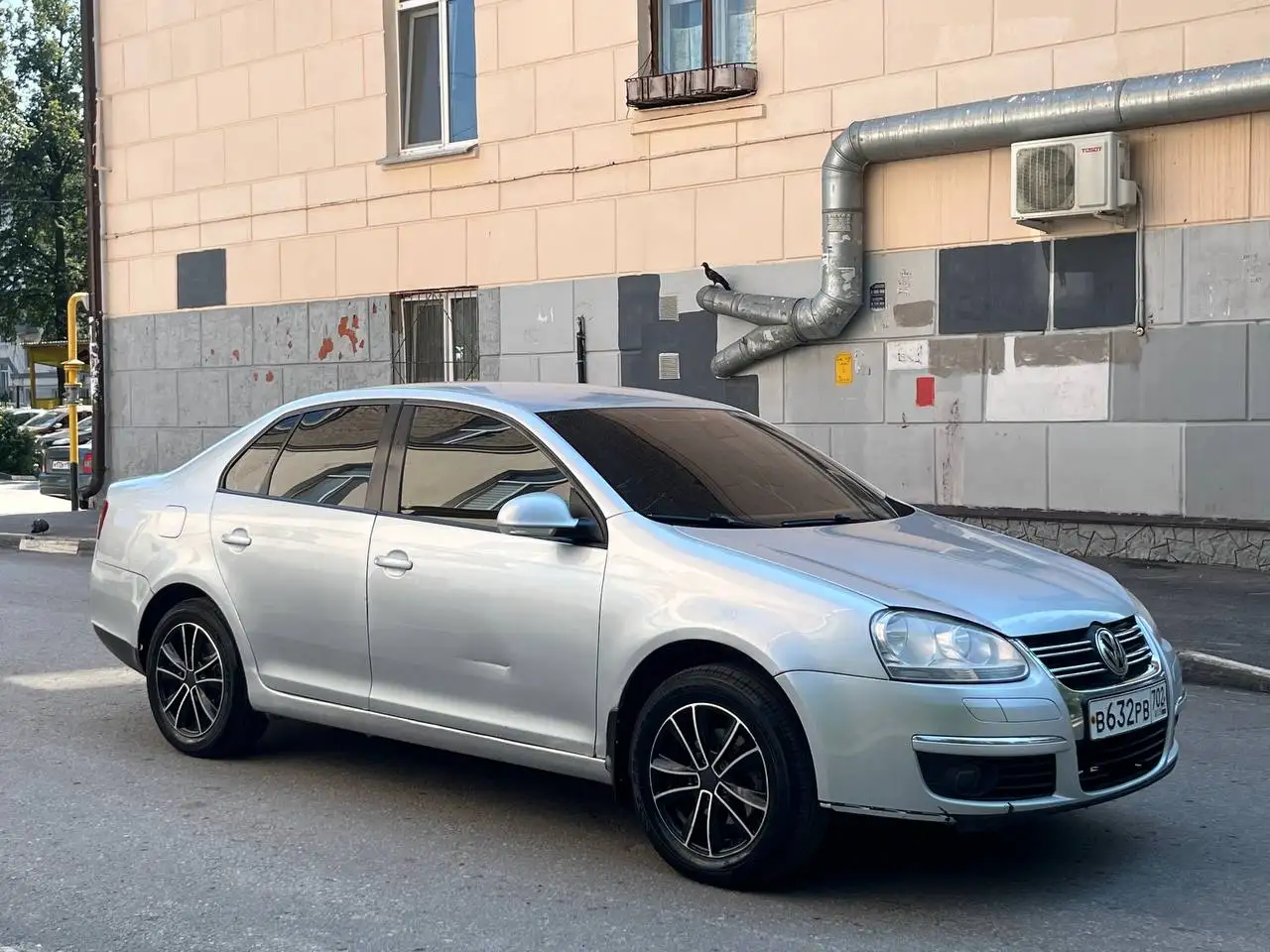 Volkswagen Jetta 2010 - Volkswagen (Авто) в Омск