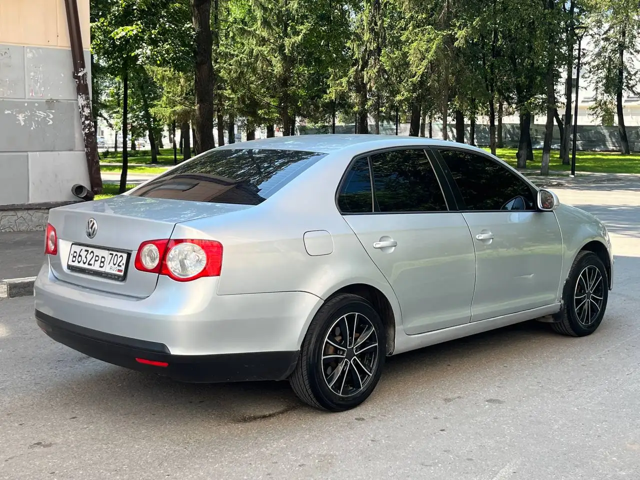 Volkswagen Jetta 2010 - Volkswagen (Авто) в Омск