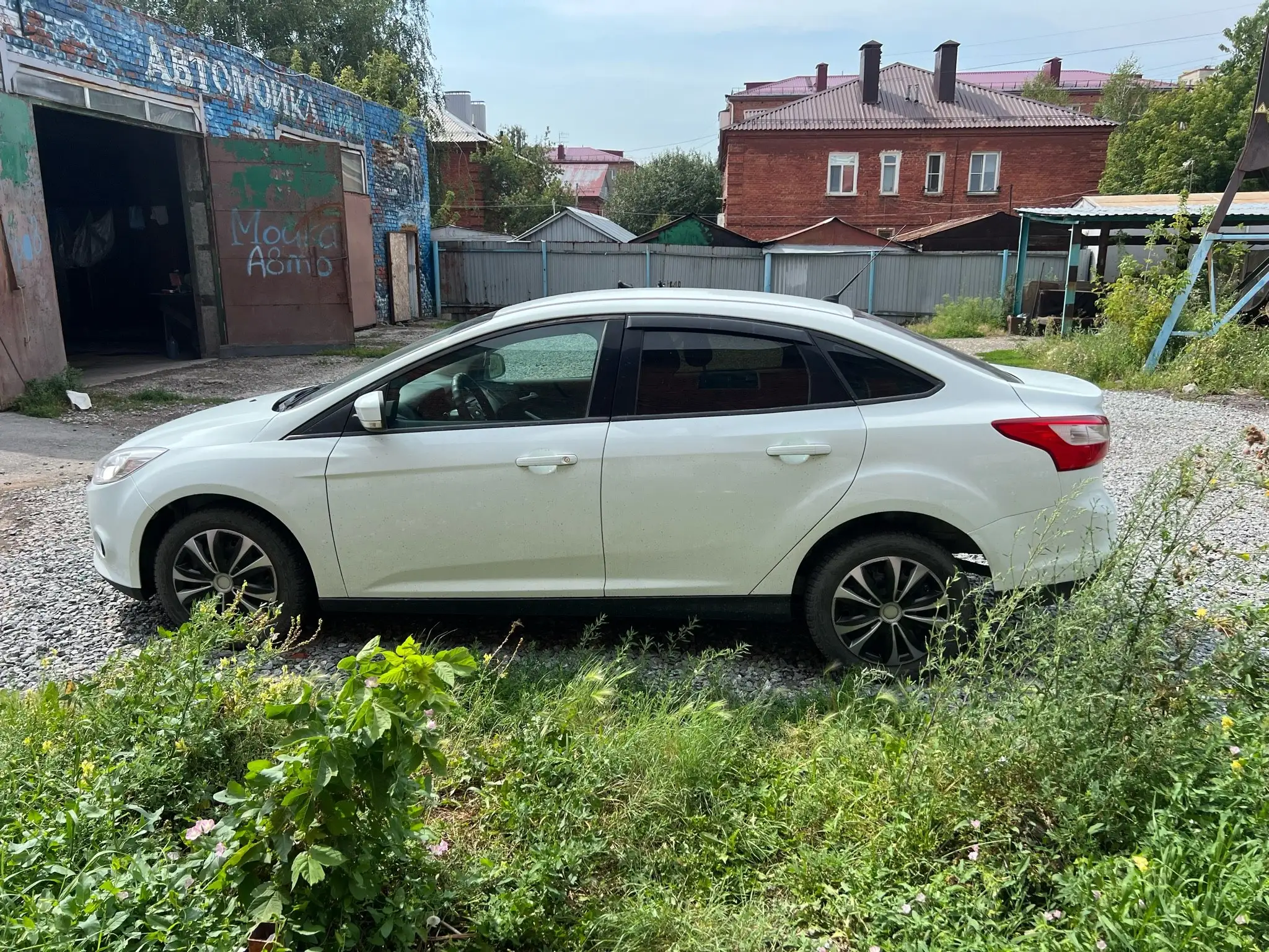 Форд Фокус 2012 года выпуска - Легковые автомобили (Авто) в Омск