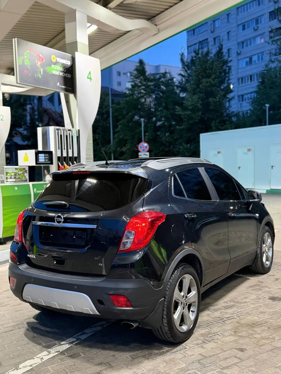 Мокка 2012, 1.8 автомат, 4х4, богатая комплектация - Внедорожники (Авто) в Омск