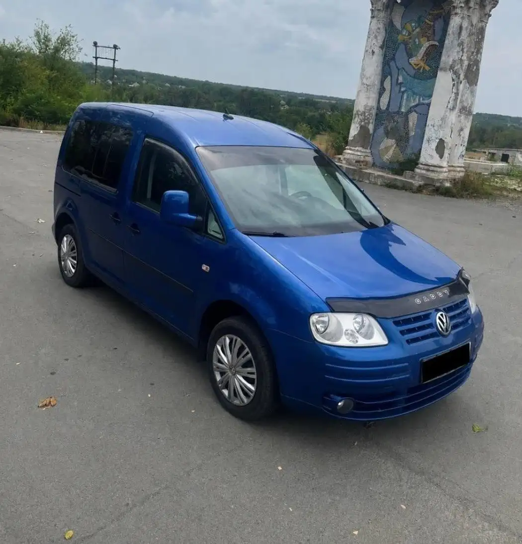 Volkswagen Caddy Life 2010, 7 мест, газ/бензин - Легковые автомобили (Авто) в Омск