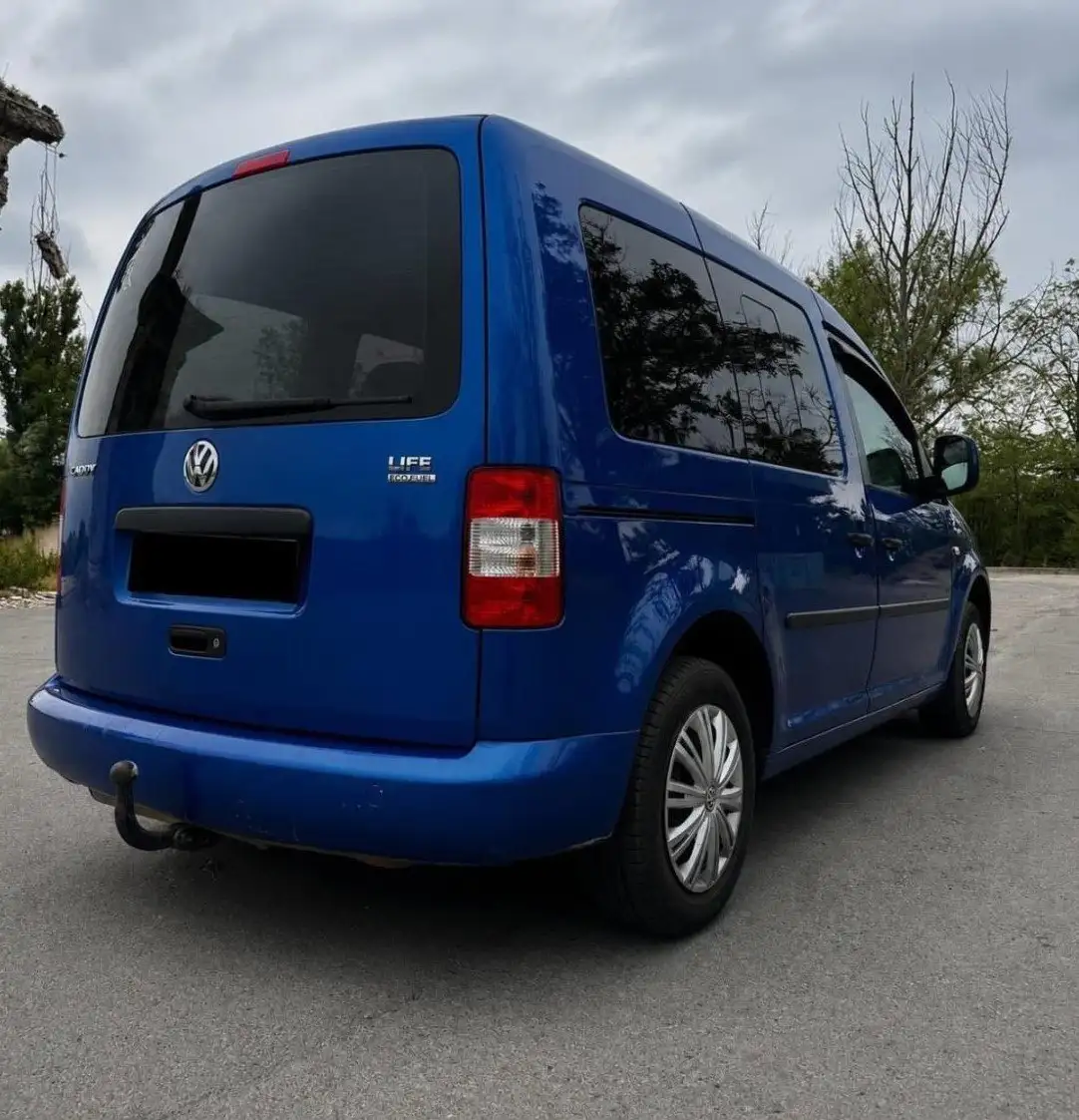 Volkswagen Caddy Life 2010, 7 мест, газ/бензин - Легковые автомобили (Авто) в Омск