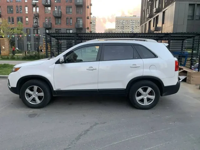 Kia Sorento 2012, 2.4 бензин - Mercedes-Benz в Москва