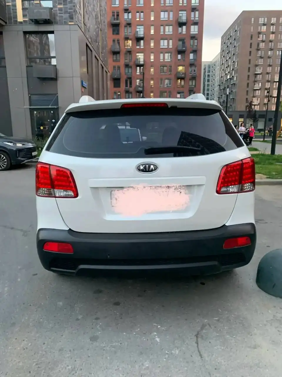 Kia Sorento 2012, 2.4 бензин - Авто в Москва