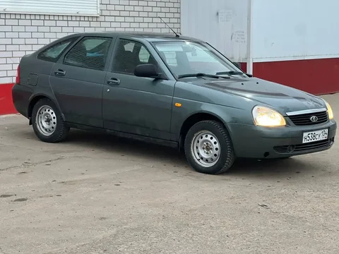 Продажа автомобиля Lada Priora 2011 года - частное объявление в Волгоград