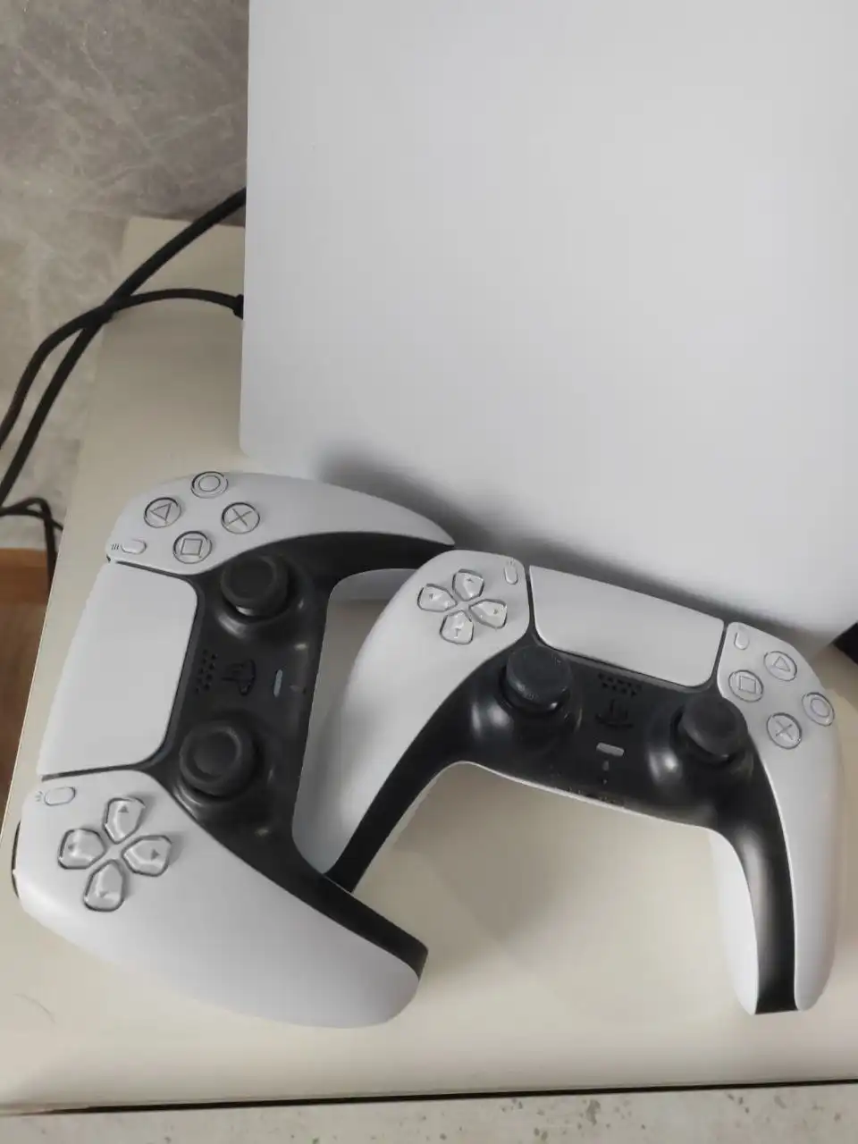 Продам Sony Playstation 5