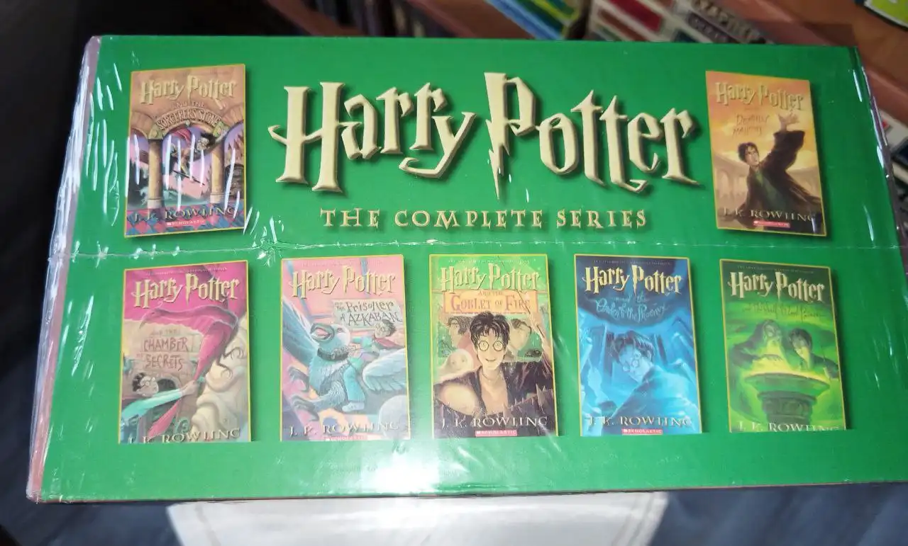 Распродам книги