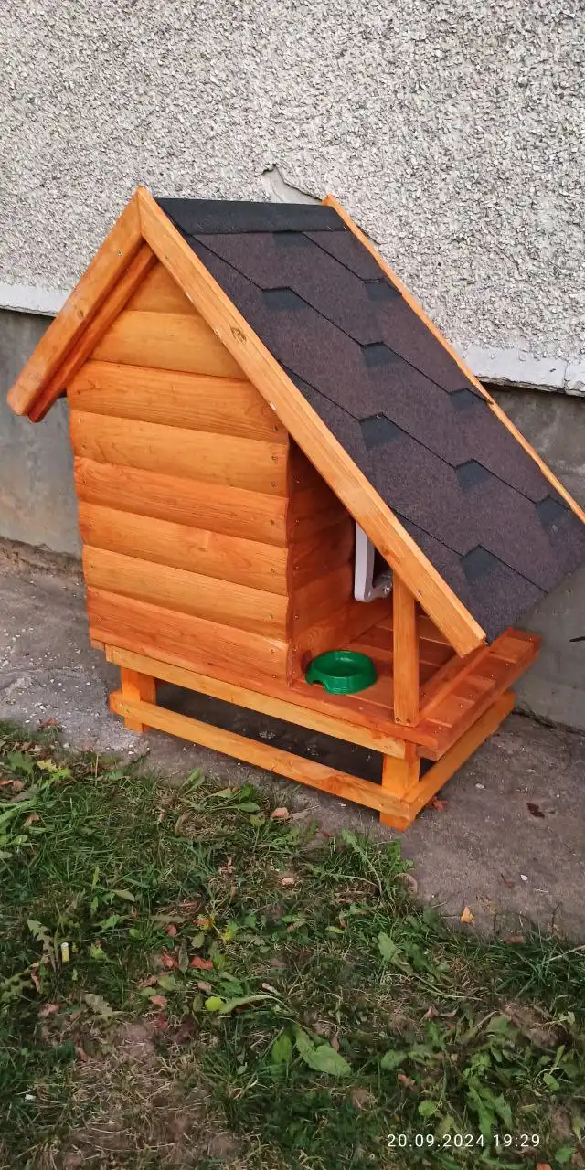 Домик уличный для кота
