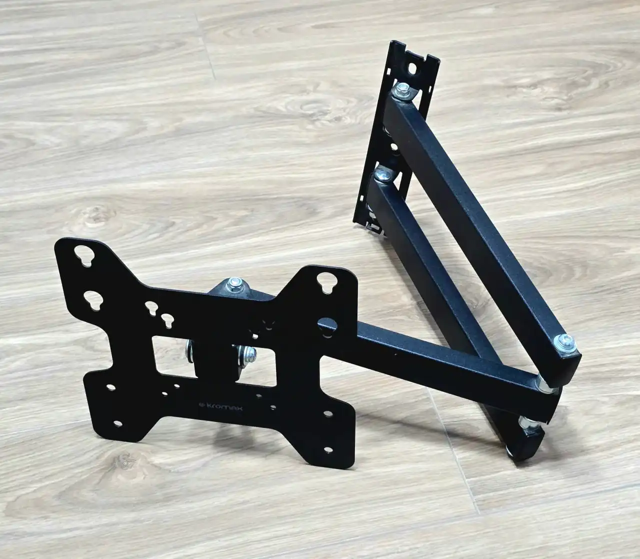 Выдвижной кронштейн Kronmax для ТВ