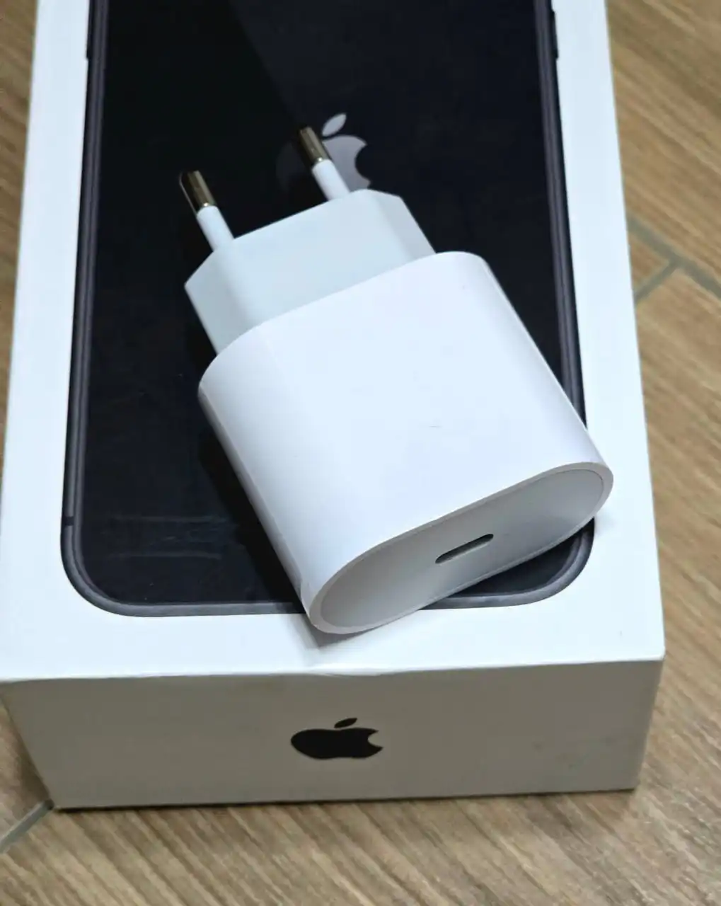 Оригинальное зарядное Apple Type-C
