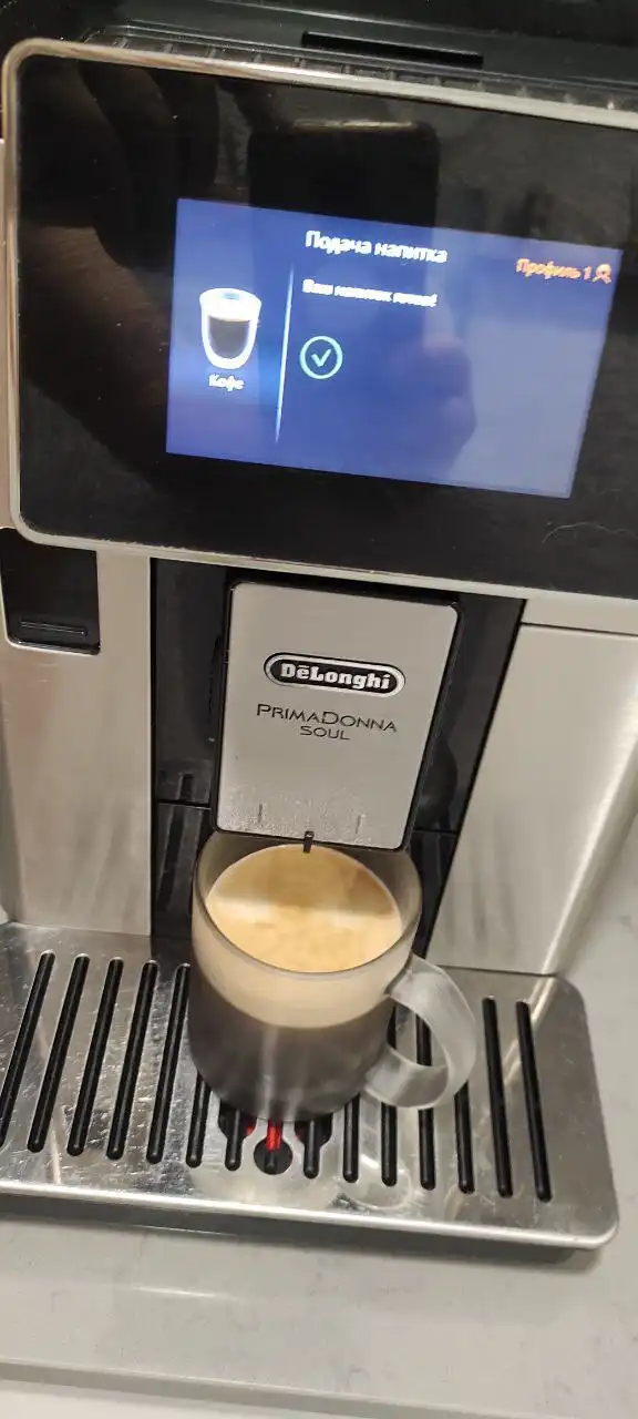 Продам кофемашину Делонги 610.74