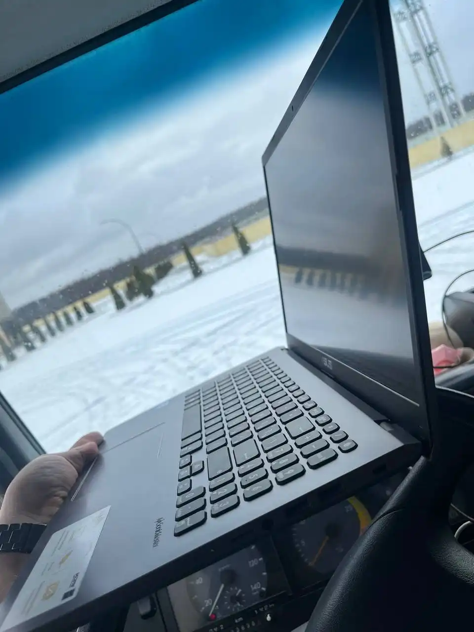 Ноутбук ASUS X509FA-EJ075 в отличном состоянии