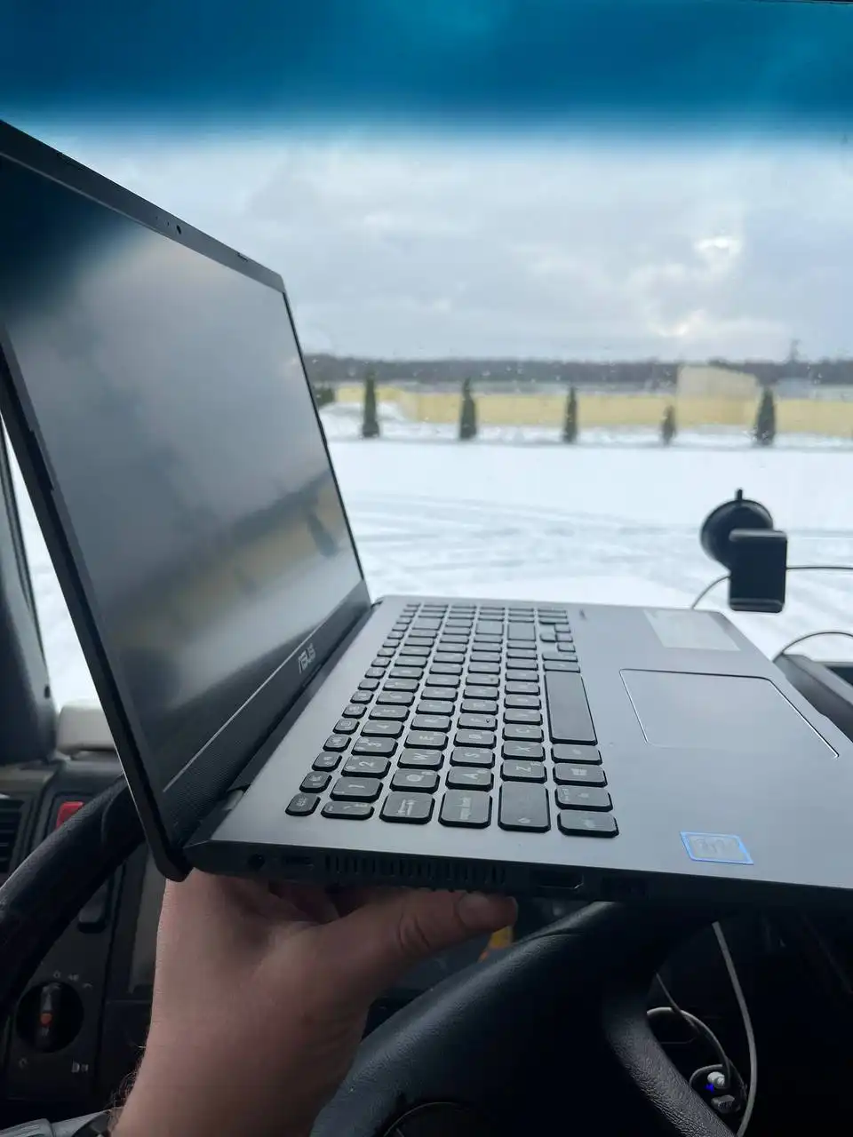 Ноутбук ASUS X509FA-EJ075 в отличном состоянии