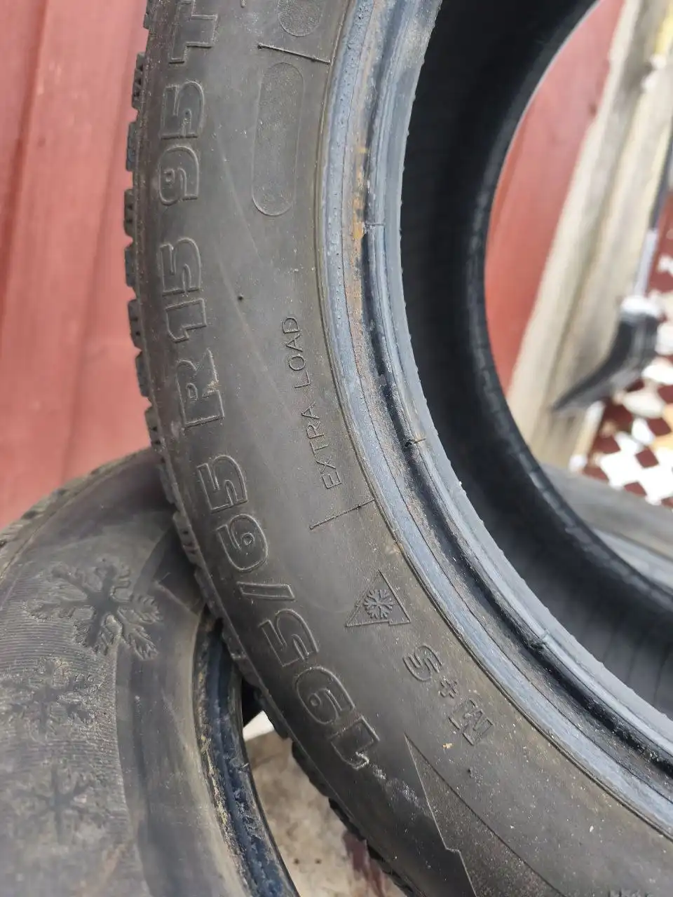 Продажа зимних шин 195/65/15