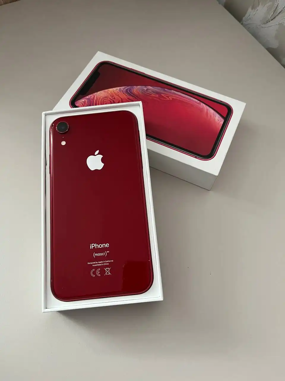 Продам айфон XR