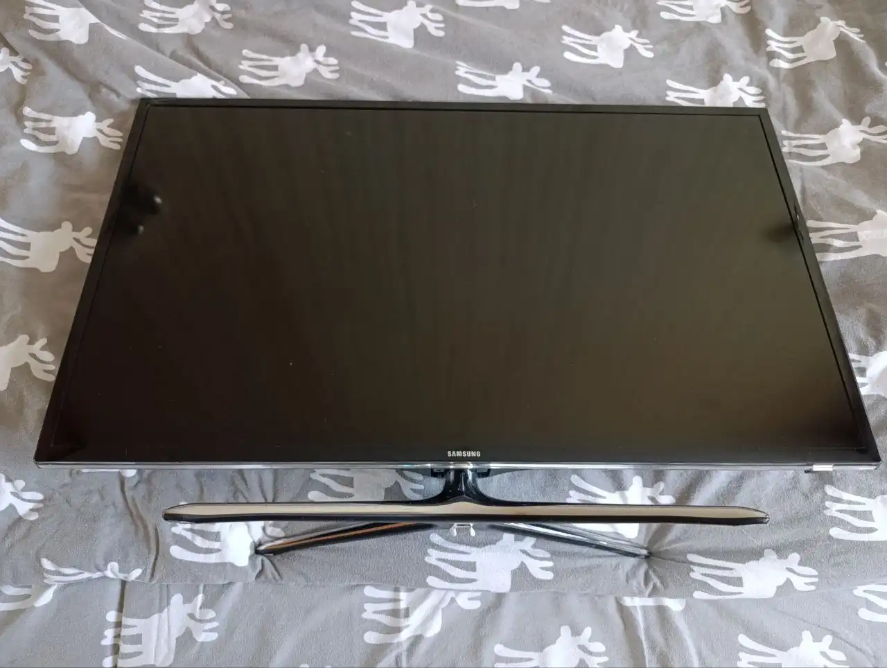 Телевизор Samsung UE40F6400 и 3D-очки Samsung SSG-5100GB - Телевизоры (Электроника) в Дзержинск