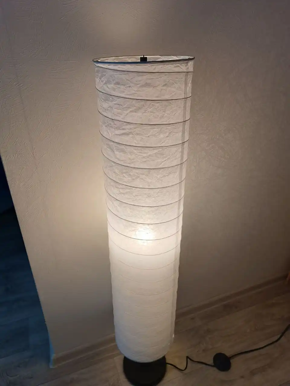 Напольный светильник б/у с дефектом - Барахолка в Дзержинск