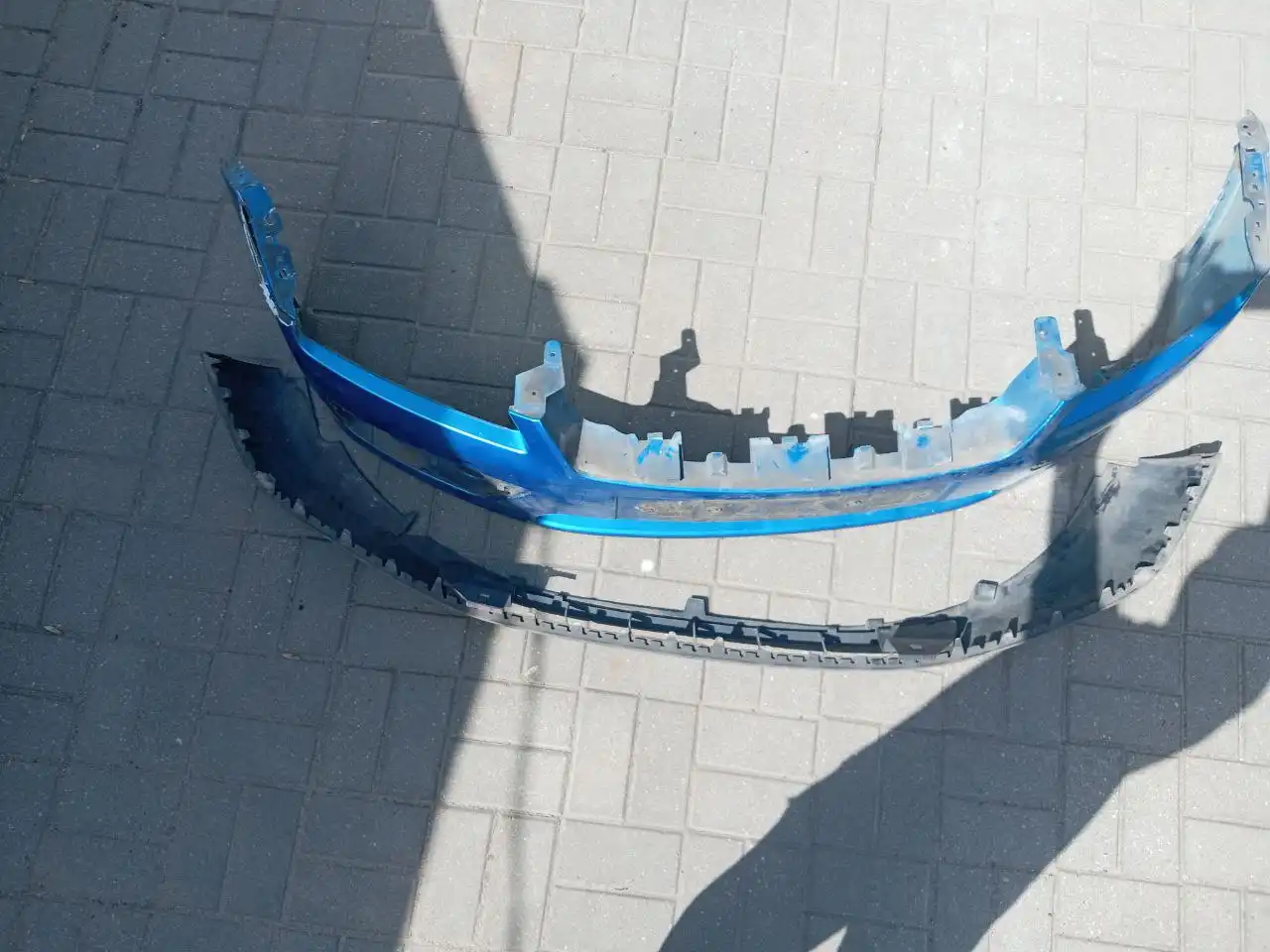 Продажа переднего бампера Ford Focus II 2006 года - Автозапчасти (Запчасти) в Дзержинск