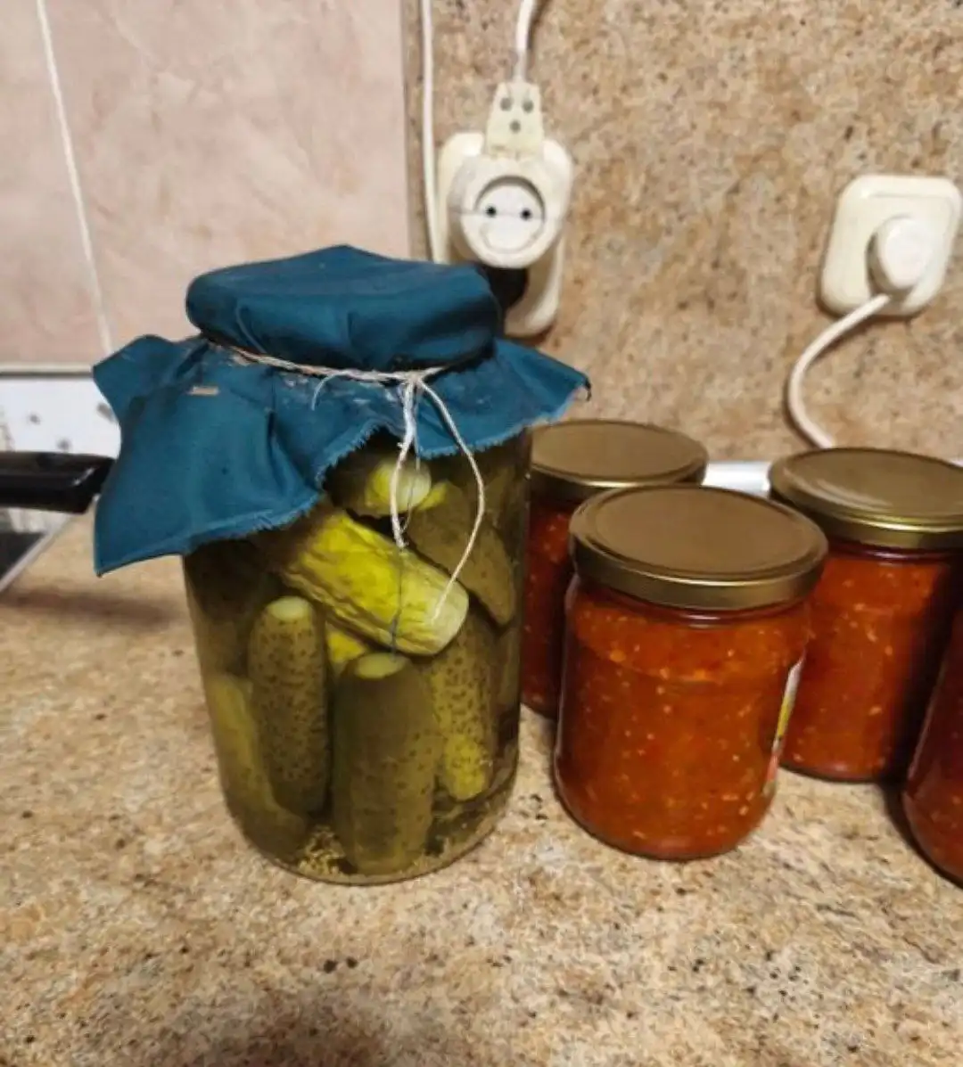 Продам домашние закатки: лечо, чеснок, огурцы - Продукты питания (Барахолка) в Дзержинск-Фаниполь