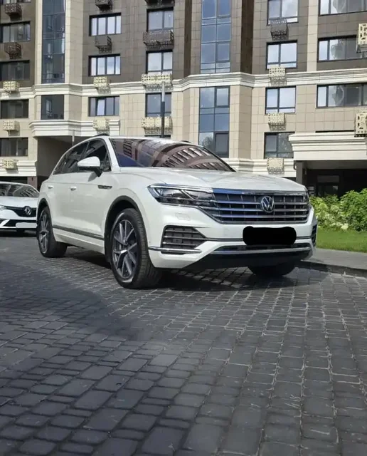 Volkswagen Touareg 2021 дизель автомат - BMW E39 в Вологда