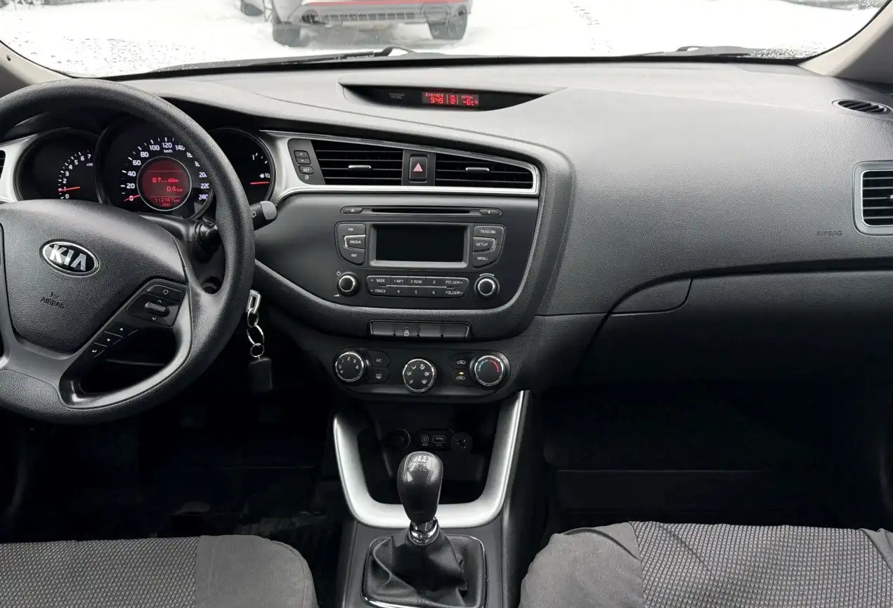 Kia Ceed 2016 1.6 MT - Авто в Вологда