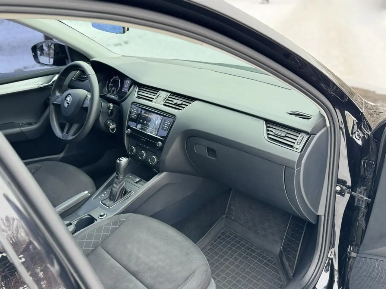 Skoda Octavia 2019 (A7 FL) в отличном состоянии - Авто в Вологда