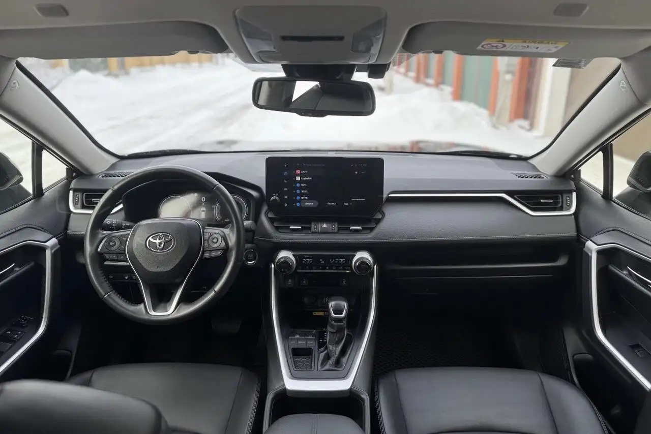 Продам Toyota RAV4 2022 года - Легковые автомобили (Авто) в Вологда
