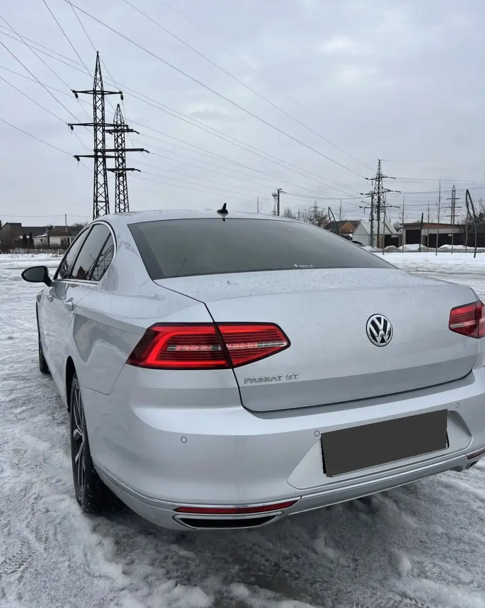 Volkswagen Passat 2018 года, 2.0 дизель, автомат DSG - Авто в Вологда